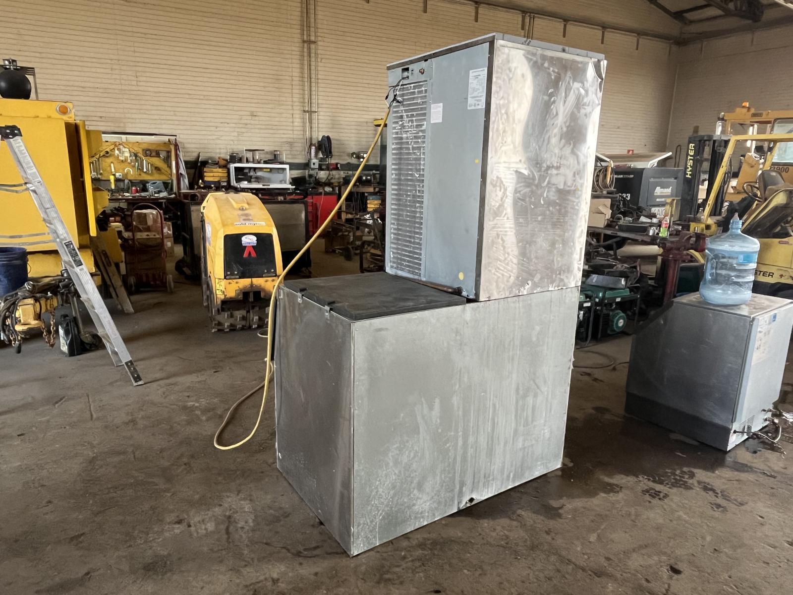 ./imagenes/INVOICE/2019/17912/MAQUINA PARA HACER HIELO HOSHIZAKI KM-1300MAH (10).JPG